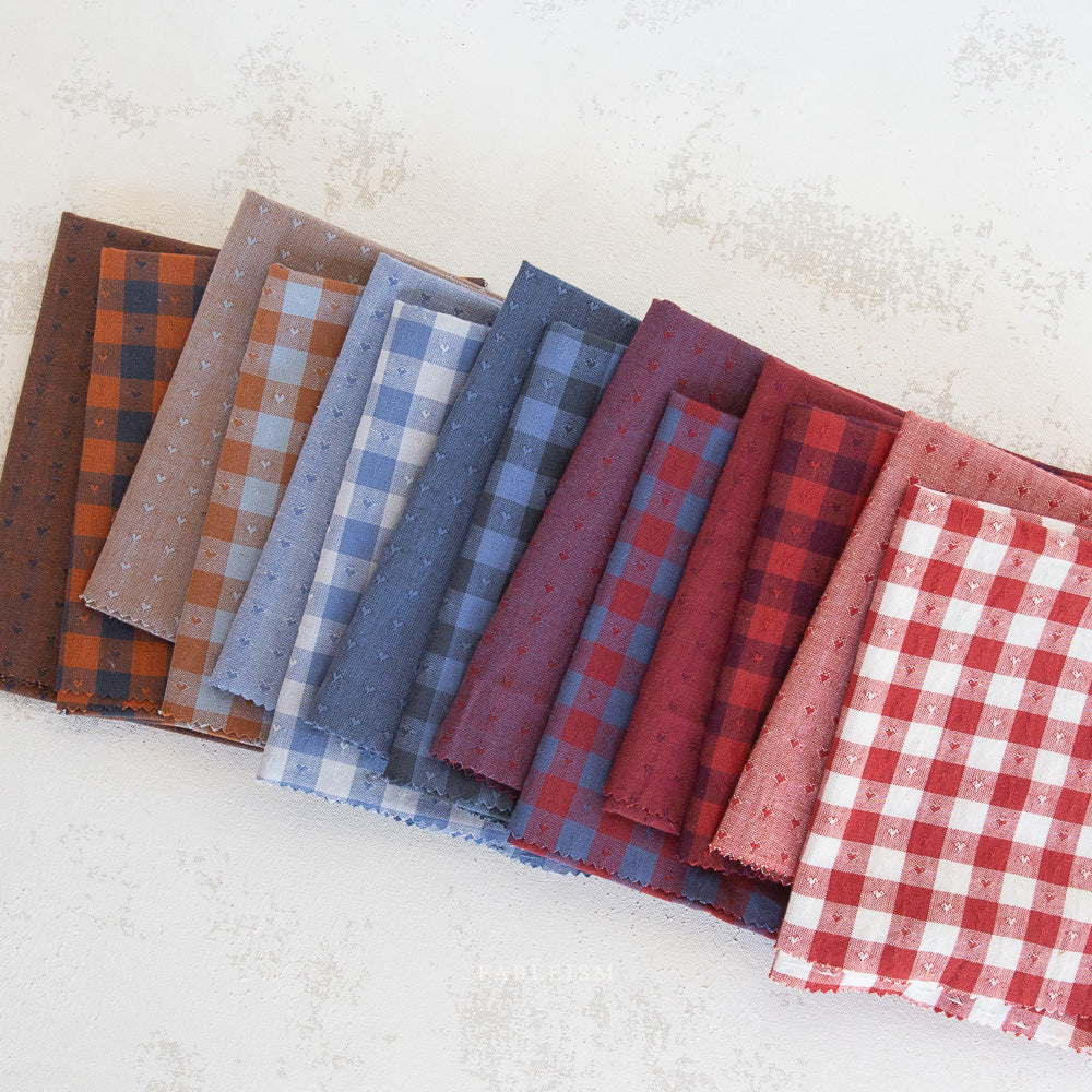 Queen of Hearts Fat Quarter Bundle