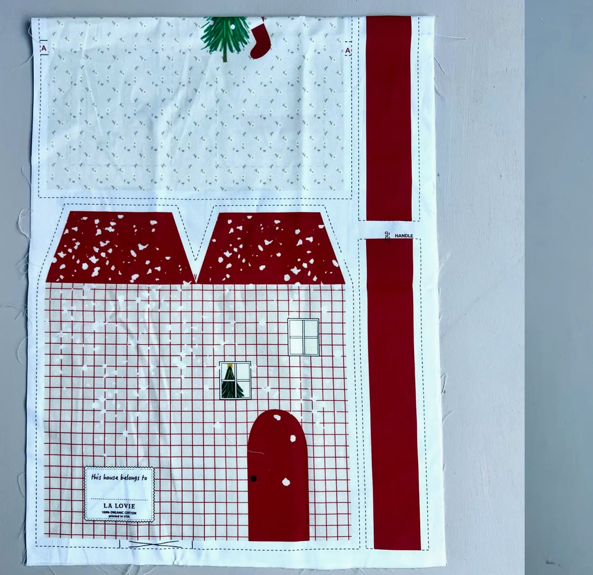 DIY Travel Dollhouse Kit Christmas Red by la Lovie