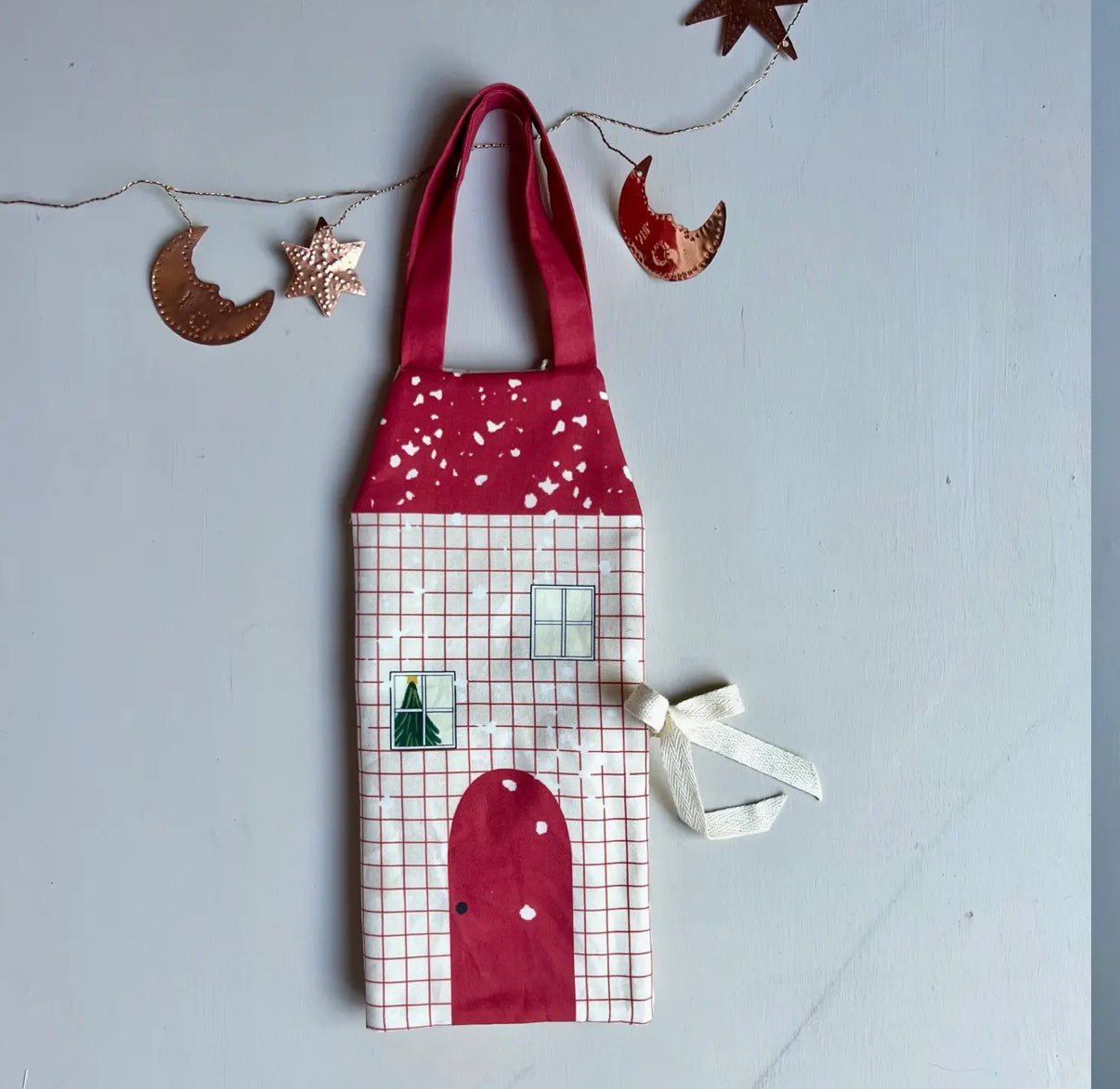DIY Travel Dollhouse Kit Christmas Red by la Lovie