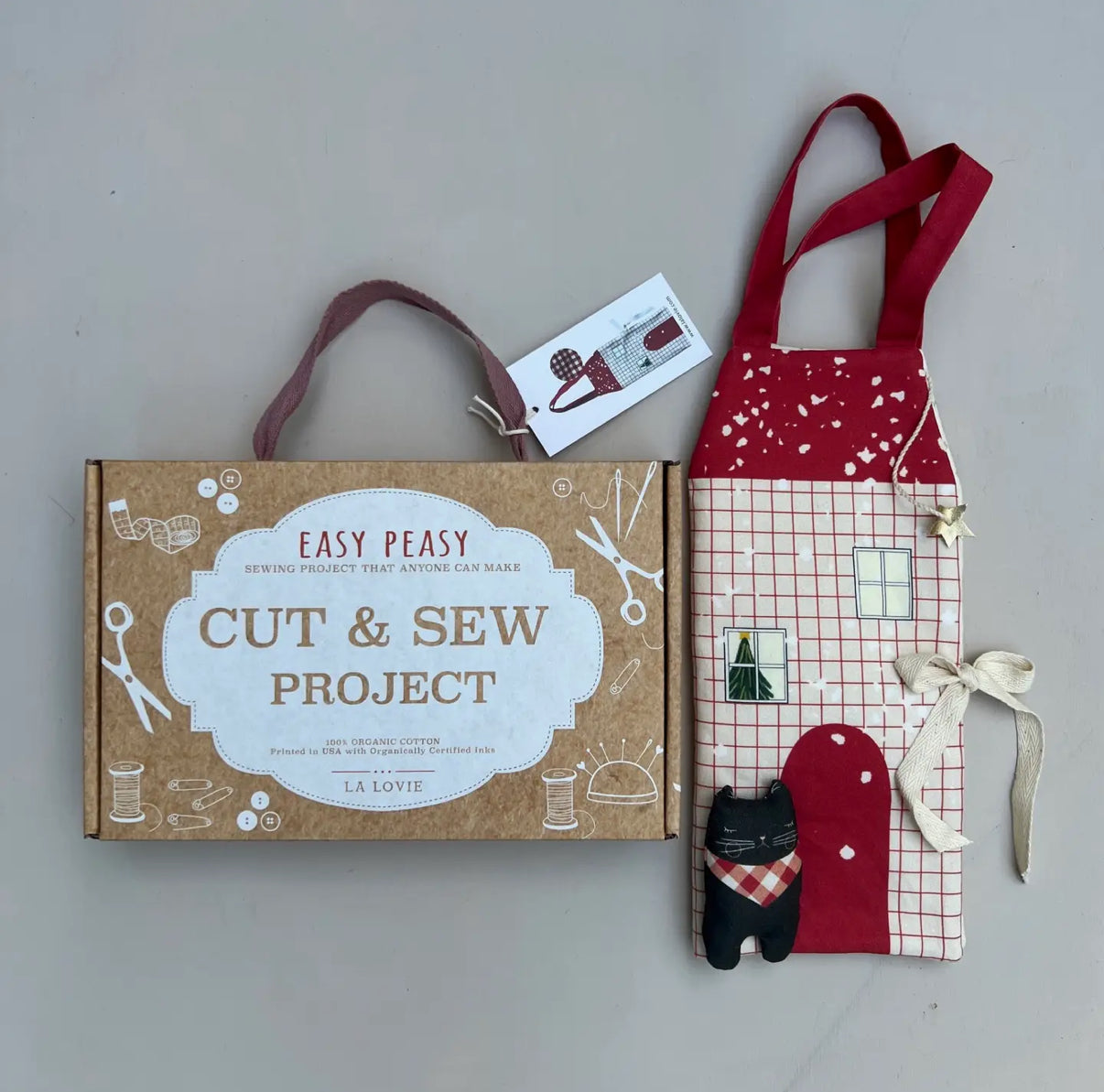 DIY Travel Dollhouse Kit Christmas Red by la Lovie