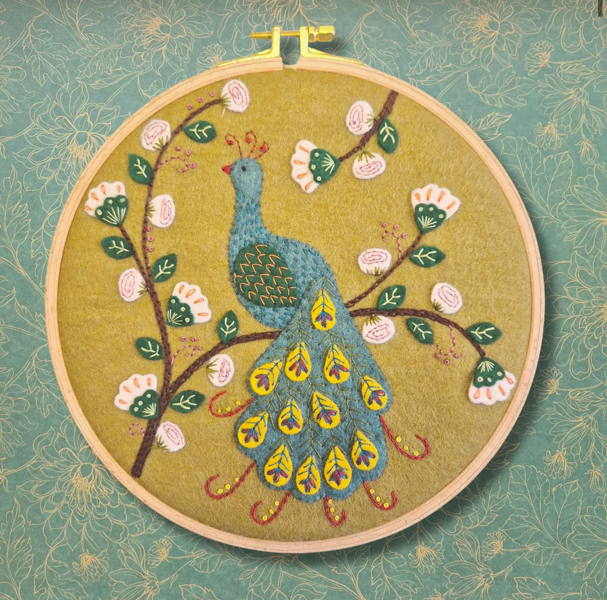 Flamboyant Peacock Felt Appliqué Hoop Kit