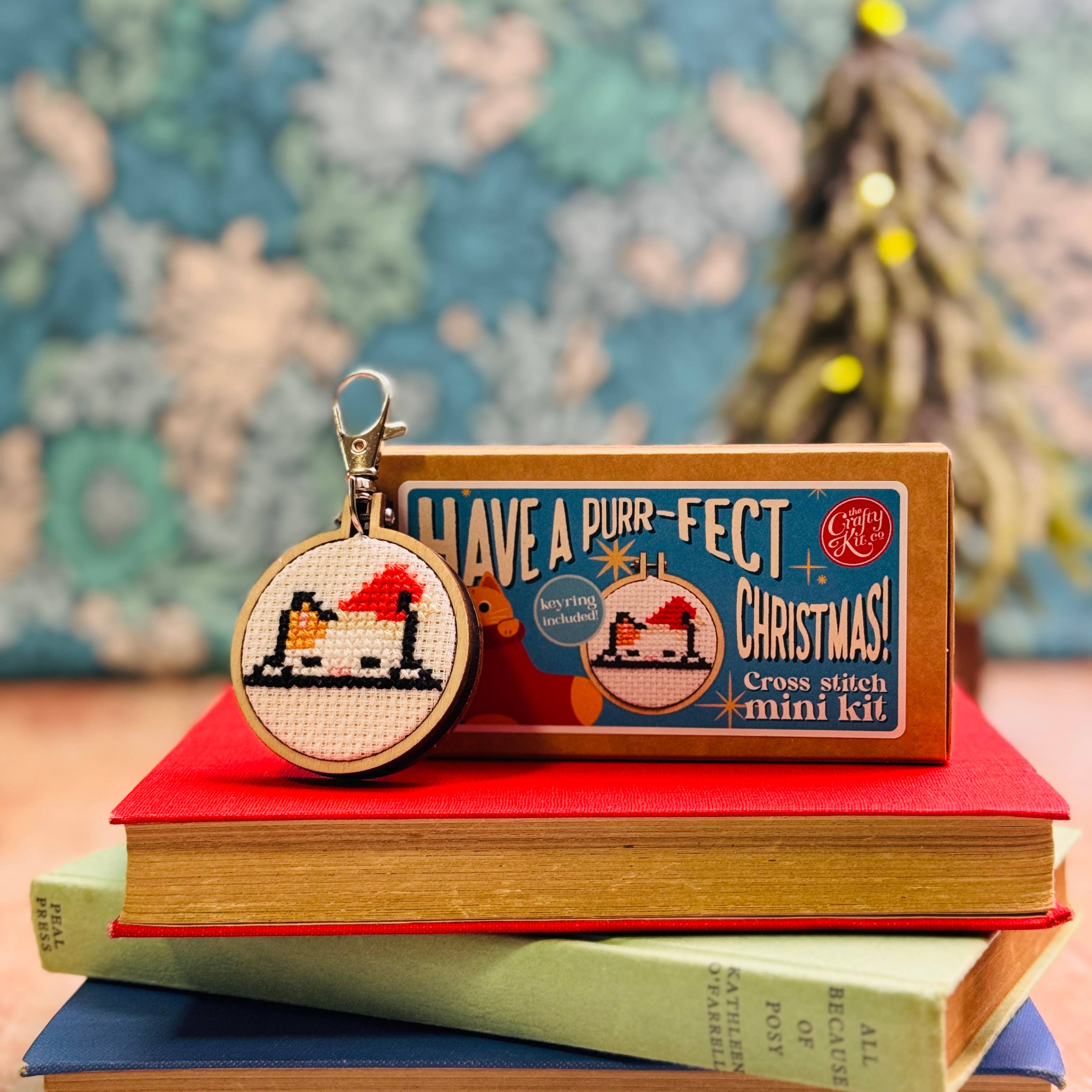 The Crafty Kit Company - Have a Purr-fect Christmas! Mini Matchbox Cross Stitch Kit