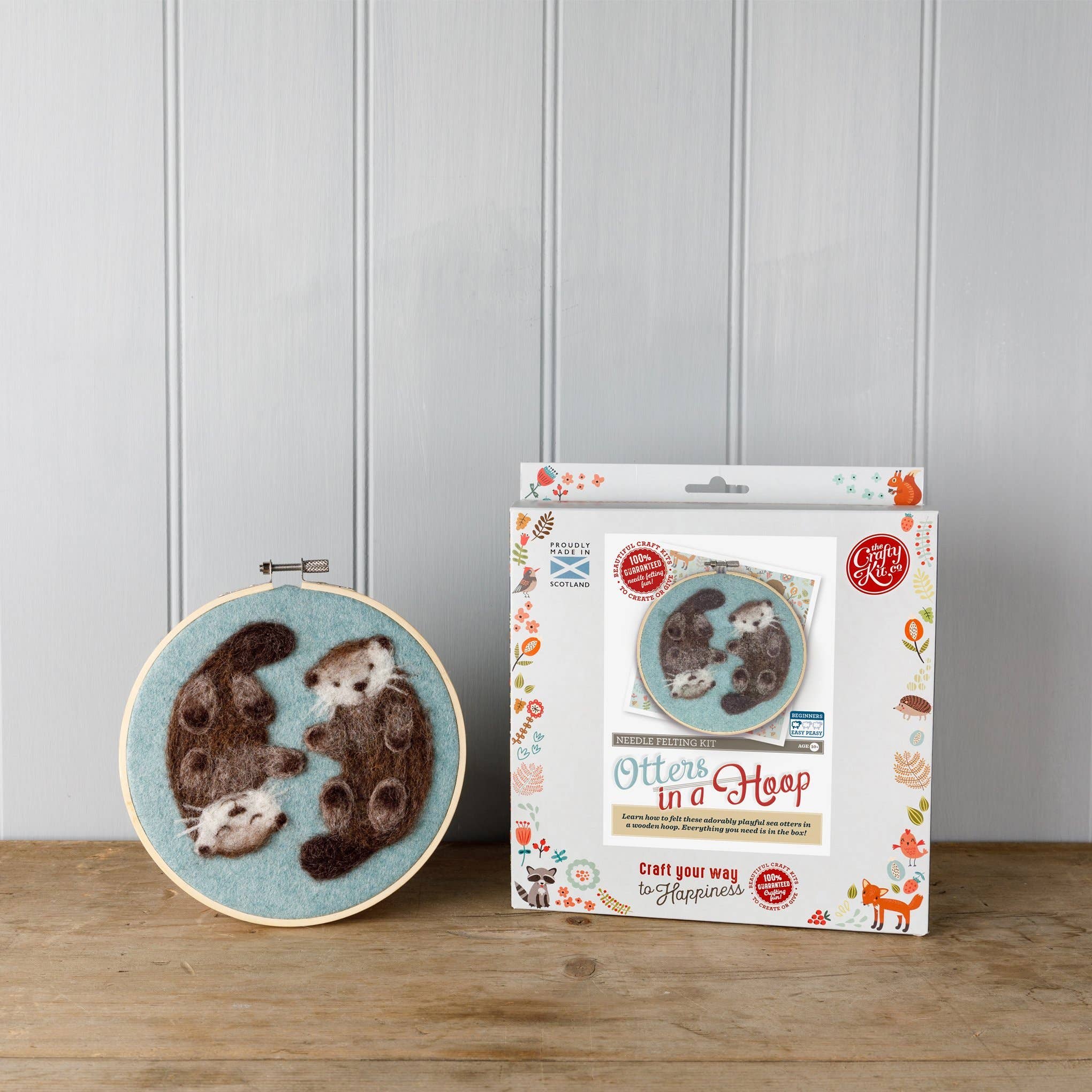 The Crafty Kit Company - Otters in a Hoop Needle Felting Craft Kit